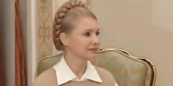 Ukraine : Ioulia Timochenko rend hommage aux morts de Maïdan - Terrafemina