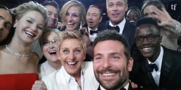 Oscars 2014 : le selfie d'Ellen DeGeneres plus fort que Barack Obama