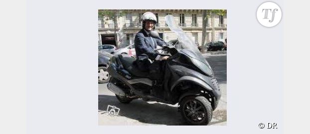 Le Bon Coin : François Hollande, buzz et scooter dans une annonce très drôle