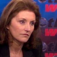 Cécilia Attias tacle la relation homme-femme en politique