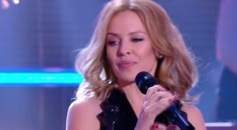 Grand Journal : Kylie Minogue met le feu – Canal + Replay