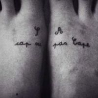 Shy'm : un tatouage sur les pieds pour la chanteuse