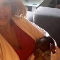 Afida Turner pose sans maquillage