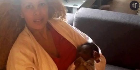 Afida Turner pose sans maquillage