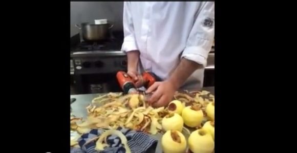 Comment éplucher une pomme de terre en quelques secondes ? (Vidéo)