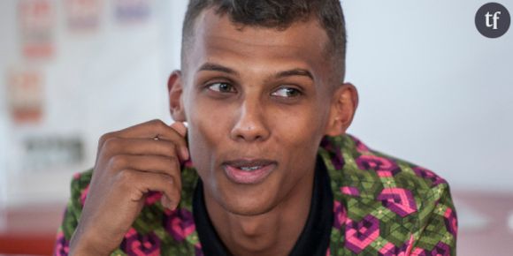 Stromae : Mosaert, sa collection de polo et de chaussettes pour hommes, femmes et enfants bientôt en vente