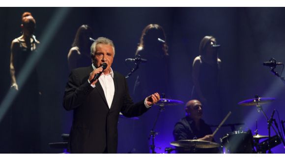 Michel Sardou revient bientôt au théâtre
