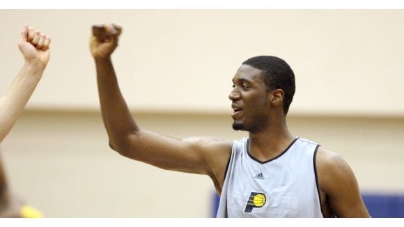 "Game of Thrones" : le basketteur américain Roy Hibbert rêve du Trône de Fer 