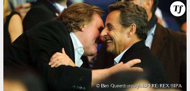 PSG vs Chelsea : Sarkozy et Depardieu s'embrassent en tribune