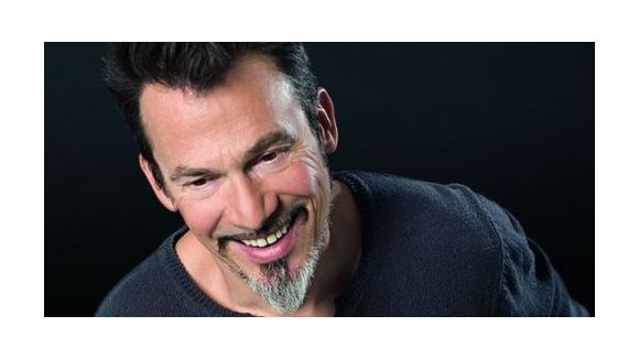 Florent Pagny se reconvertit...en menuisier 