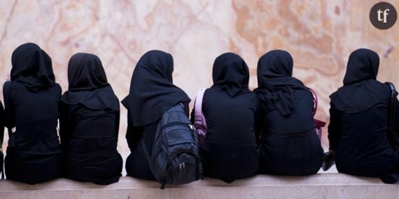 Iran : une université propose un cursus pour devenir une parfaite femme au foyer