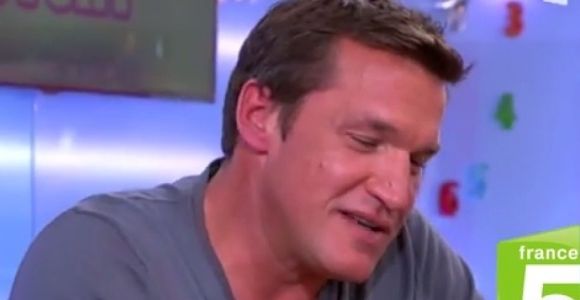 Benjamin Castaldi critique (gentiment) Rising Star