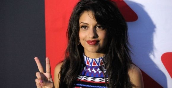 Tal fait scandale avec un concert de trois chansons