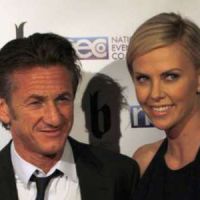 Sean Penn remplace Robin Wright par Charlize Theron dans son prochain film