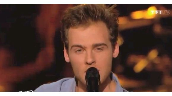 The Voice 2014 : Charlie revisite « Somebody that I used to know » de Gotye - en vidéo