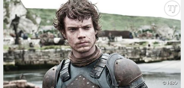 Game of Thrones : Theon Greyjoy est joué par Alfie Allen, le frère de Lily