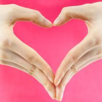 Symptômes de l'amour : 10 choses dingues qui se passent dans votre corps quand vous tombez amoureuse