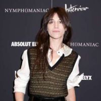 Charlotte Gainsbourg évoque la mort de sa soeur Kate Barry