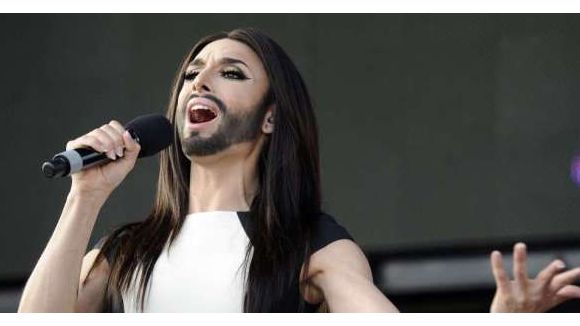 Lady Gaga : Conchita Wurst présente pendant ses concerts ?