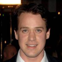 "Hysteria" : T.R. Knight ("Grey's Anatomy") au casting de la série 