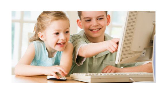 Les 8-17 ans exposent prudemment leur vie privée sur Facebook 