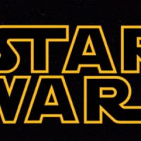 Star Wars 7 : JJ Abrams plaisante sur les photos volées du tournage et confirme une rumeur sur le film