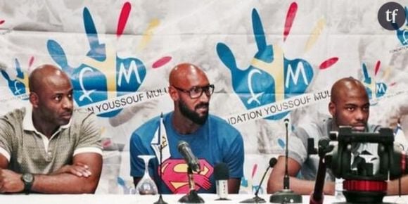 Dieudonné : nouvelle "quenelle" d'Anelka, la polémique continue