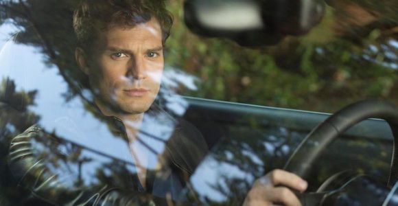 Cinquante nuances de Grey : première photo officielle avec Jamie Dornan