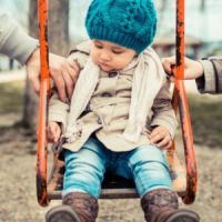 Garde alternée : des professionnels de la petite enfance s'y opposent