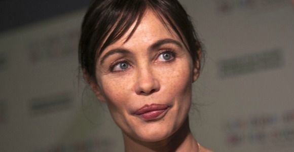 Emmanuelle Béart : son coup de gueule contre le sexisme et la chirurgie esthétique 