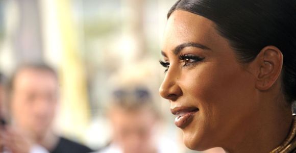 Kim Kardashian, une maman « joueuse mais stricte »