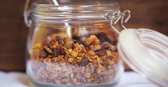 Granola : recette et variantes pour petits-déjeuners sains mais gourmands