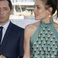 Noé, le fils de Gad Elmaleh et Anne Brochet, en photo dans Paris Match pour le baptême de Raphaël