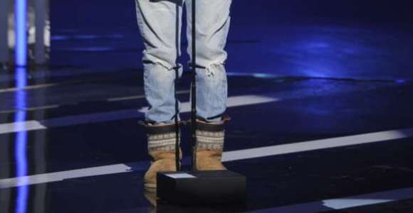 Pharrell Williams fait le buzz avec ses bottes en pattes d'ours