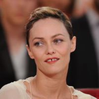 Vanessa Paradis : encore une nouvelle coupe de cheveux pour la chanteuse