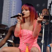 Bangerz Tour : Lily Allen sur scène avec Miley Cyrus