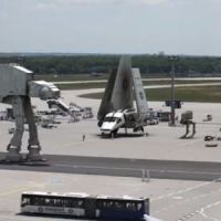 Star Wars VII: l'Empire Galactique envahit l'aéroport de Francfort - vidéo