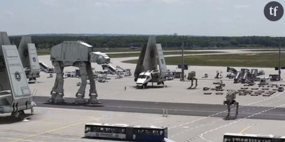 Star Wars VII: l'Empire Galactique envahit l'aéroport de Francfort - vidéo