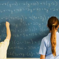 Non, les filles ne sont pas moins douées en maths que les garçons