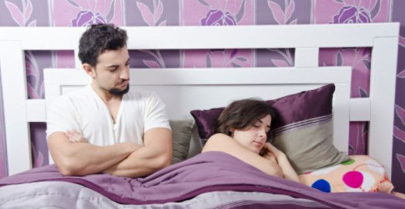 Il consigne la fréquence de leurs rapports sexuels dans un tableau Excel, elle le publie sur Internet 