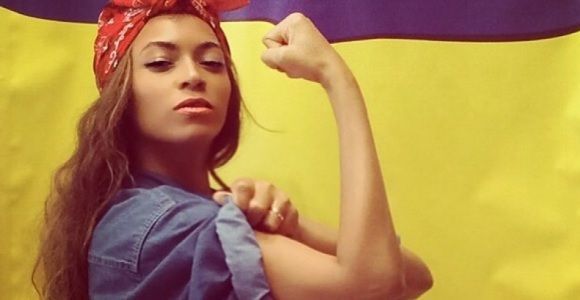 Beyoncé pose déguisée en icone féministe sur Instagram