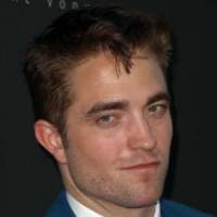 Kristen Stewart : Robert Pattinson la soupçonne d’être lesbienne  