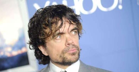 Game of Thrones : le mulet 80’s de Peter Dinklage inspire des détournements 