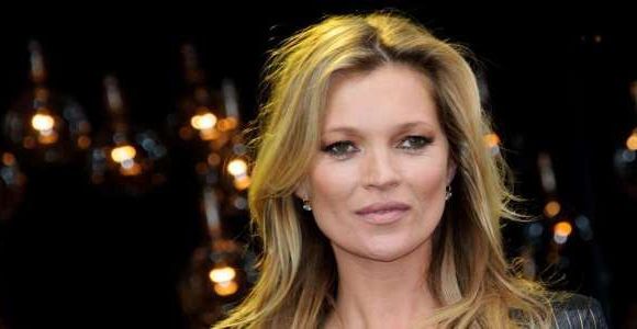 Justin Bieber s’est fait sermonner par Kate Moss comme un mauvais élève