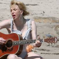 Courtney Love admet avoir perdu 27 millions de dollars