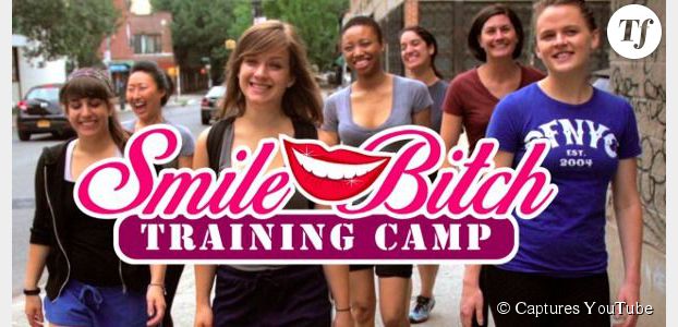 Smile Bitch Training Camp : la parodie qui ridiculise le harcèlement de rue