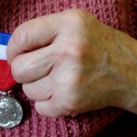 Médaille du travail : comment recevoir cette gratification après 20 années de travail ? 