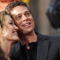 Brad Pitt serait encore amoureux de Jennifer Aniston… selon son medium