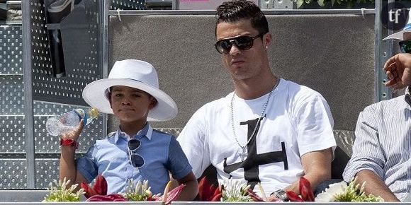 Cristiano Ronaldo (CR7) donne des détails sur la mère de son fils