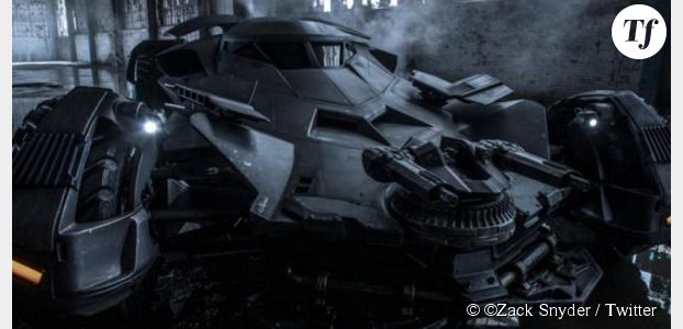 Batman V Superman Dawn of Justice : la photo de la Batmobile
